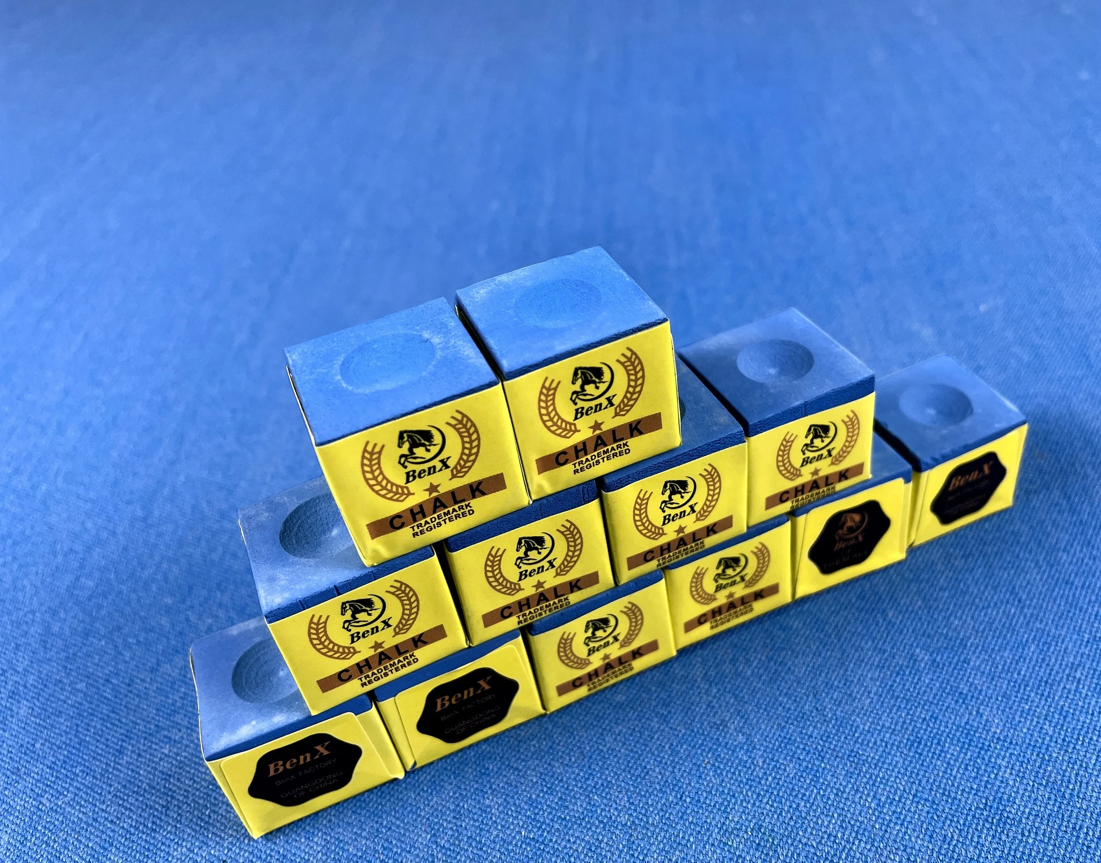 BenX A grade billiard chalk blue economic cue chalk for pool or snooker