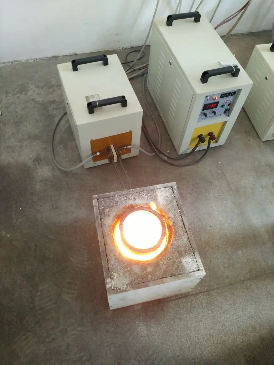Mining Equipment Precious Metal Refining Machine Portable gold melting furnace induction heating