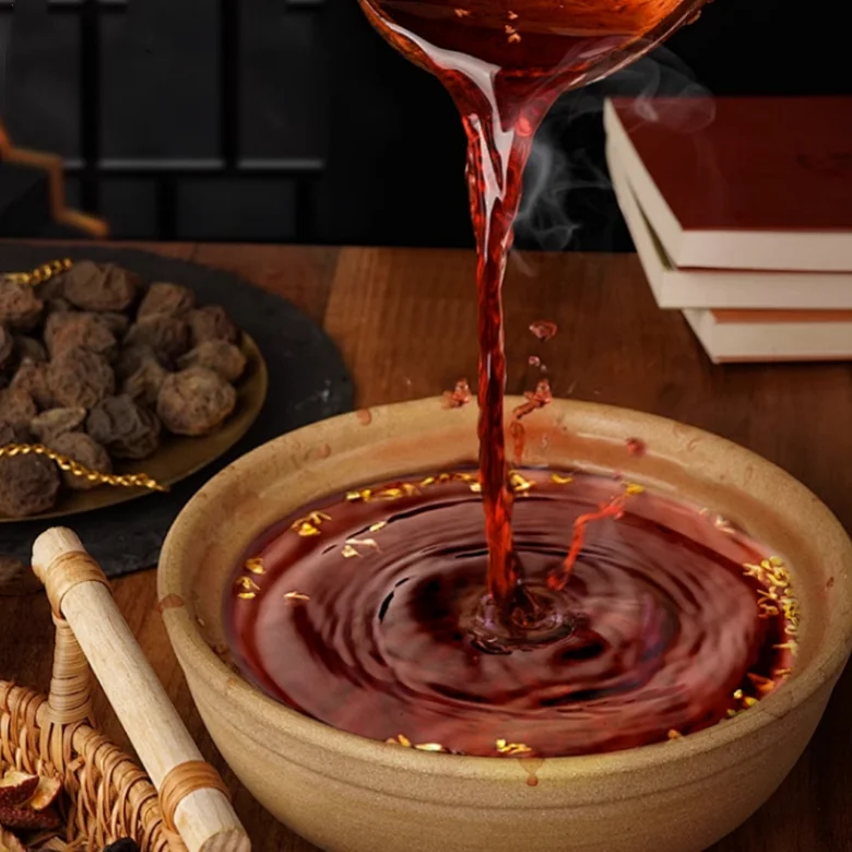 Fresh and Dried Plum Essence Flavor Extract Liquid Variety Mixed Spices & Seasonings for Baking and Cooking