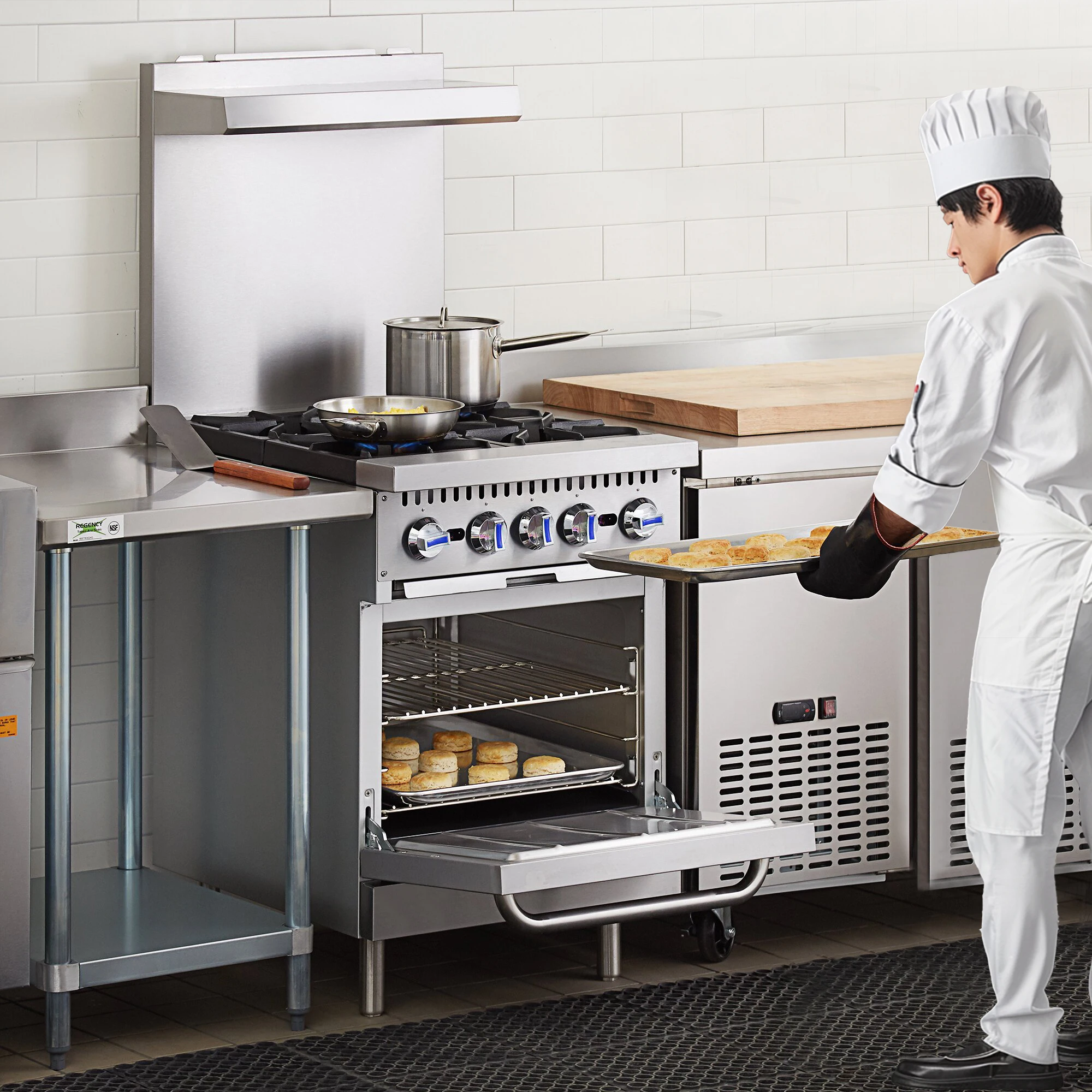 Многофункциональный саламандра-Бройлер 24 дюйма 4 горелки газовая плита со стандартной духовкой коммерческая оптовая продажа для ресторана