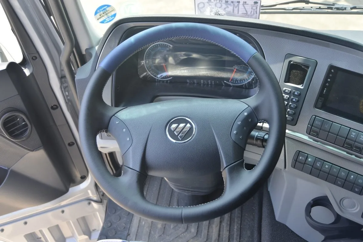 New Foton Auman EST-A 510HP AMT 6*4 Tractor Truck With Good Price