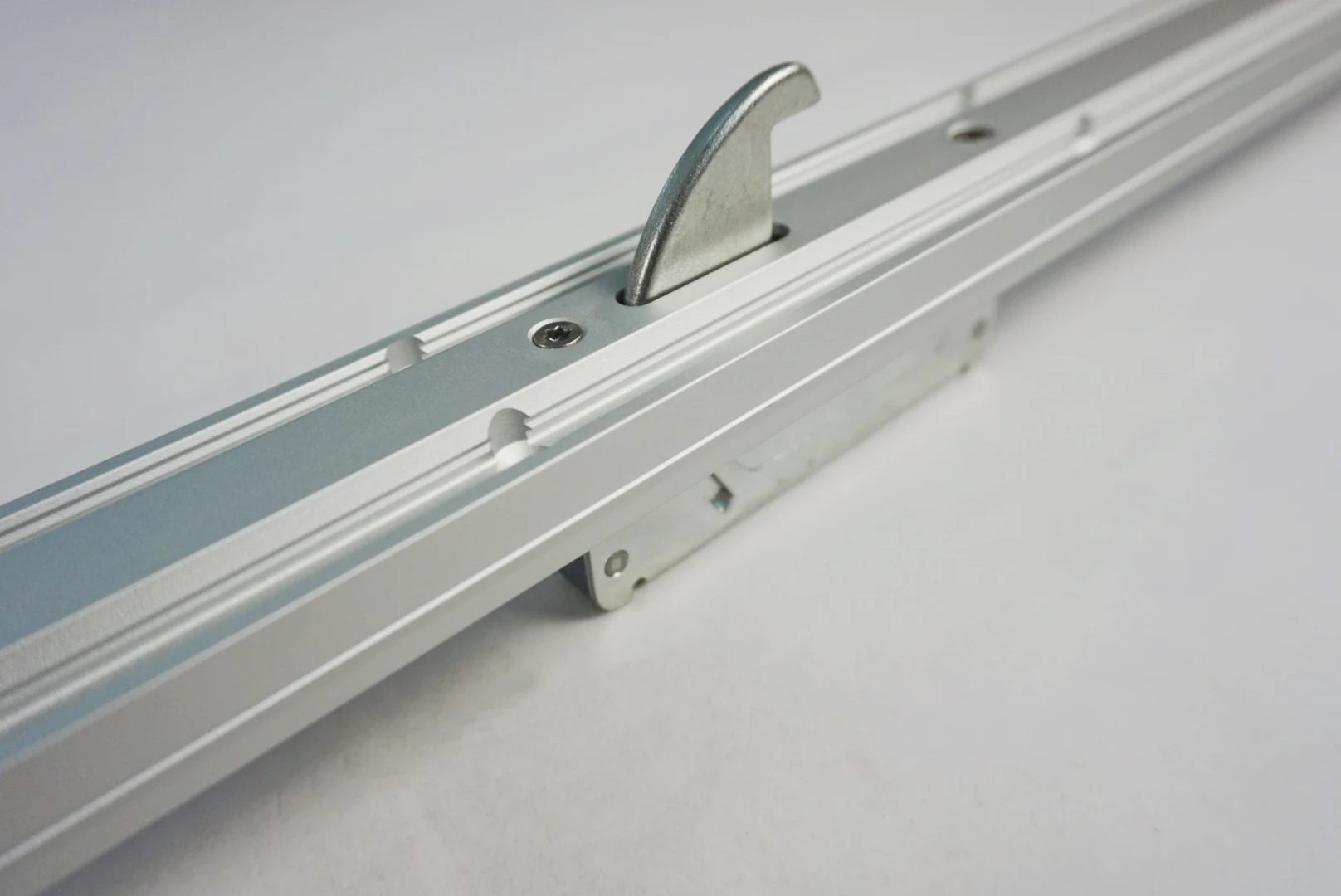 OEM customized BI FOLD french door lock with top & bottom shoot bolts for aluminum BI FOLD door