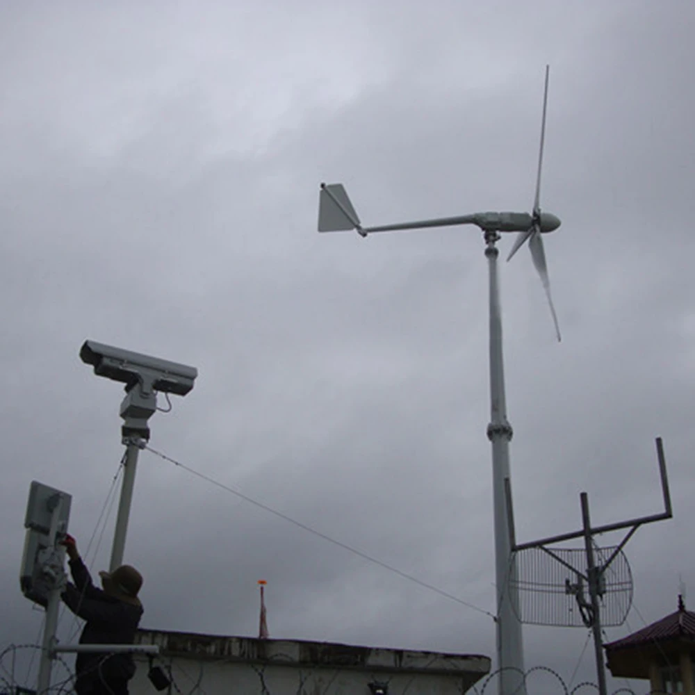 Power 2000W Wind Generator 48V 96V Voltage 2KW Wind Turbines with 1530MM Length FRP Blades for home use with CE