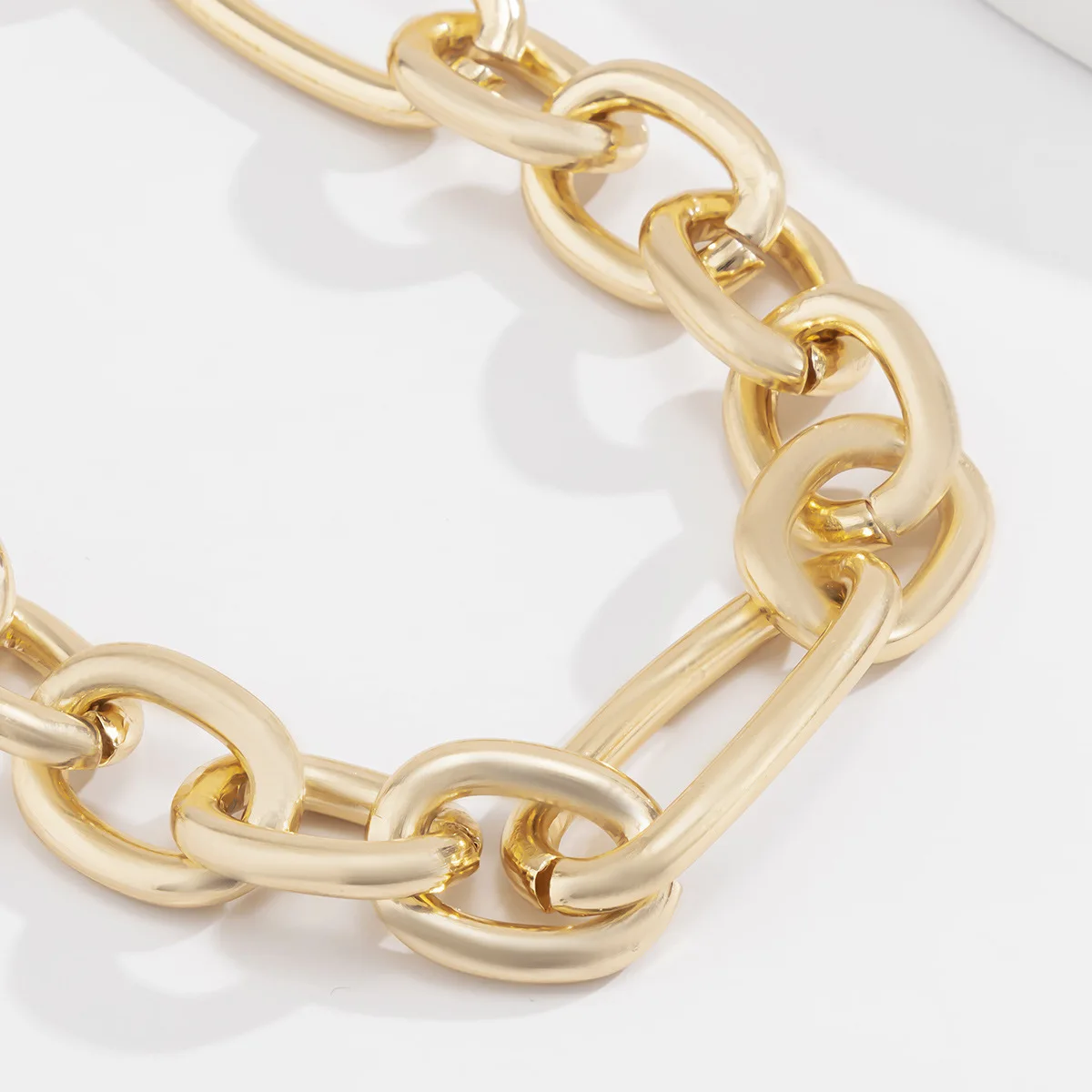 
Simple Singlelayer Punk Aluminum Chain Necklace Geometric Collarbone Necklace For Women 