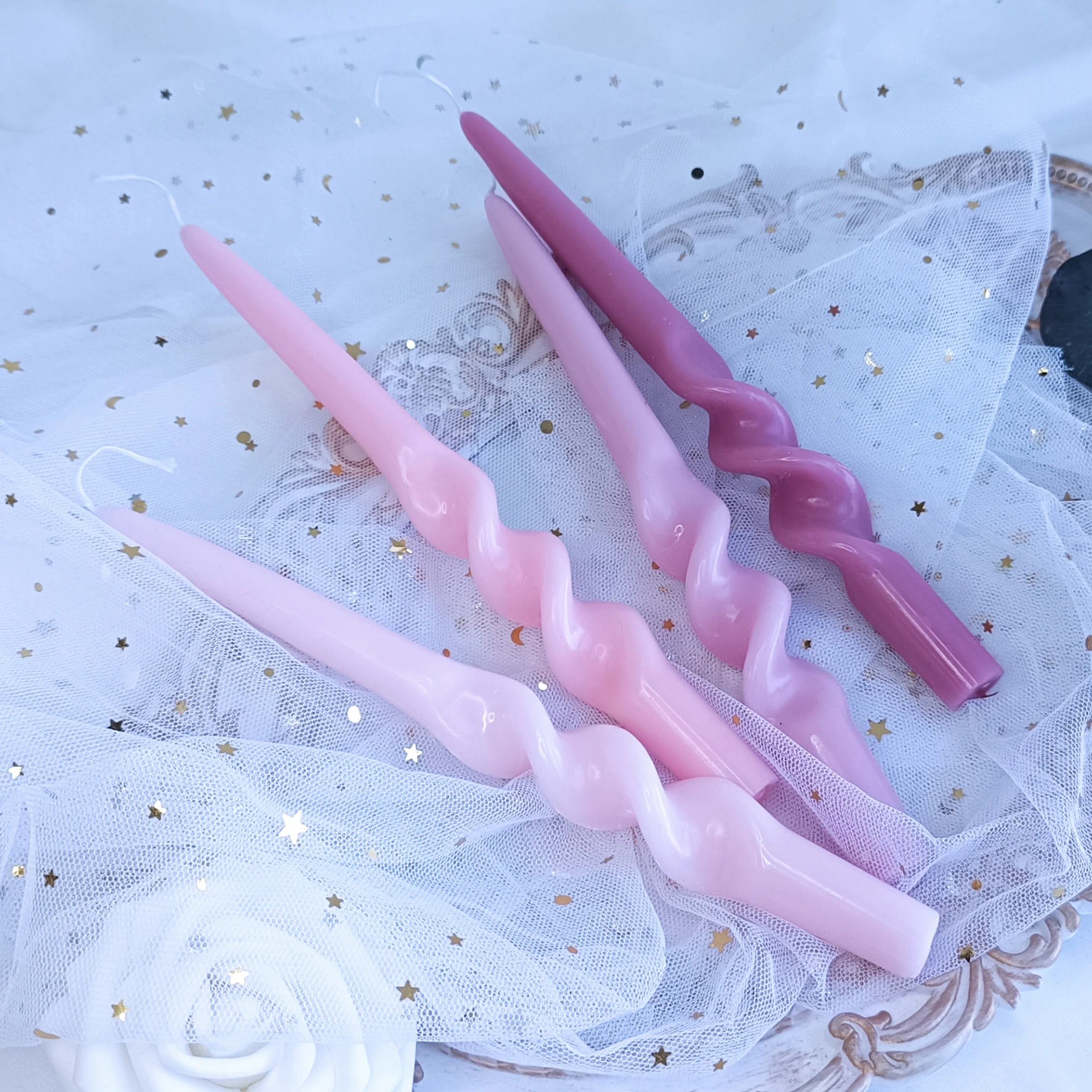 4pcs Pack Unscented Taper Candles Custom Spirall Candlesticks Unique for Christmas Home Decoration Handmade Paraffin Wax Candles