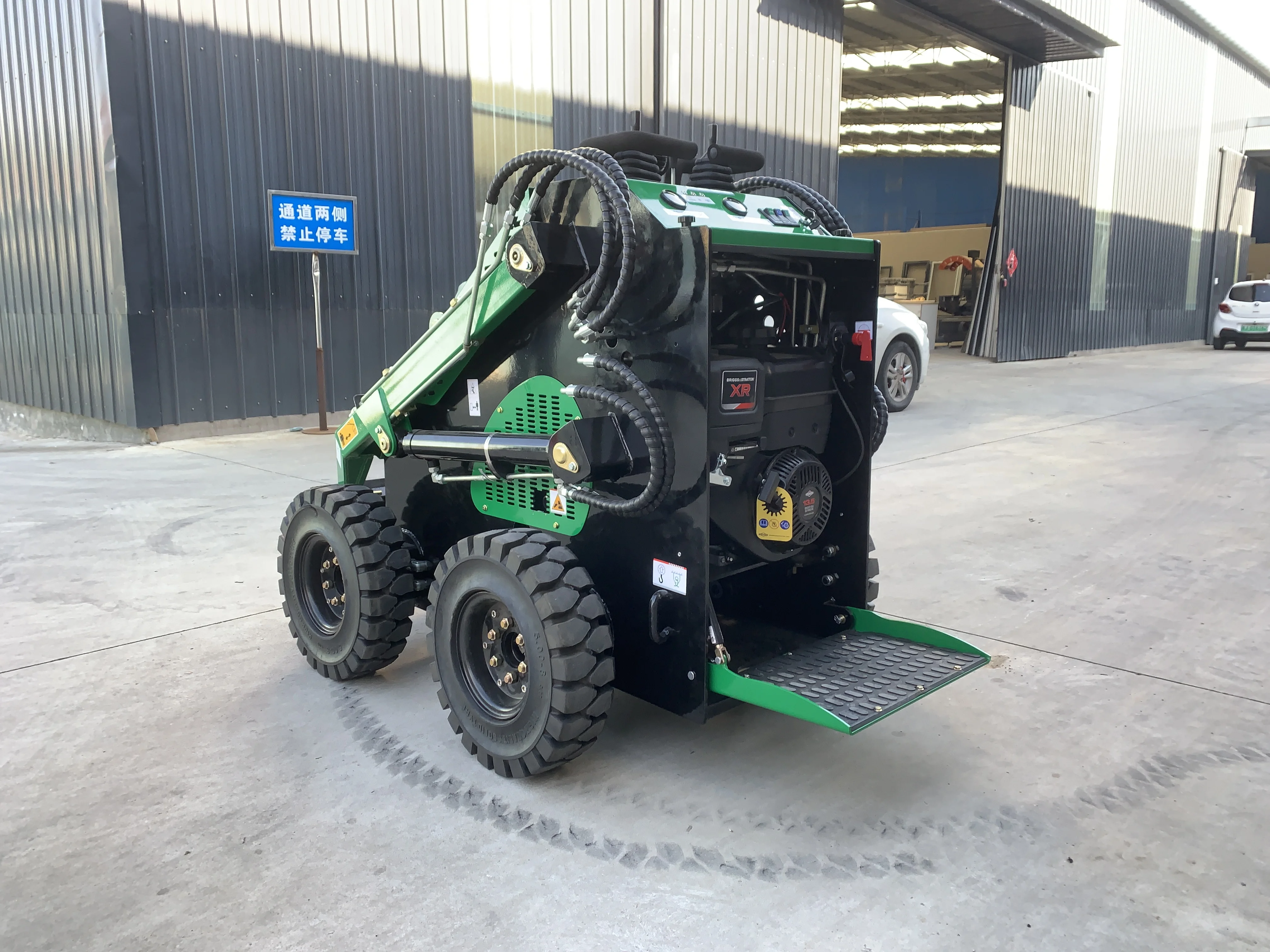 Factory price diesel skid steer track loader 500kg 800kg 1000kg 1500kg mini skid steer loader diesel