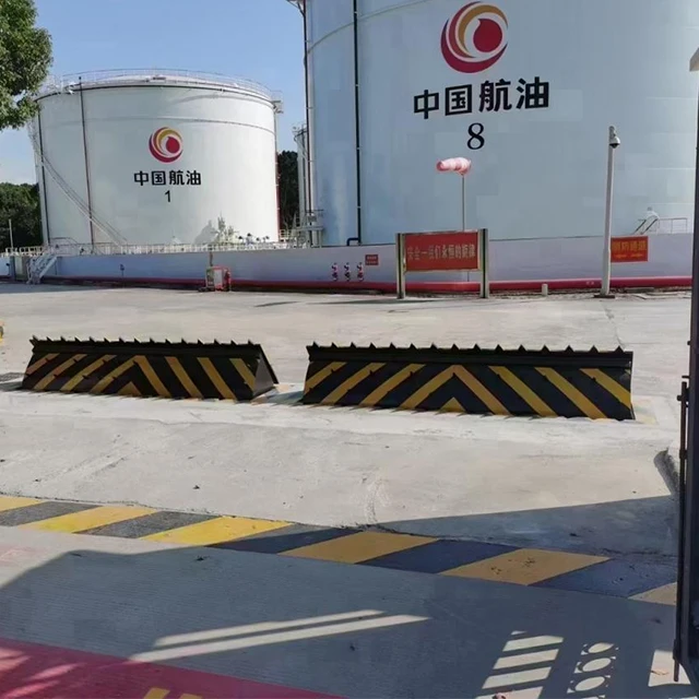 Electric An-ti IP68 heavy duty automatic road blocker Traffic Roadway control Machine With Spike