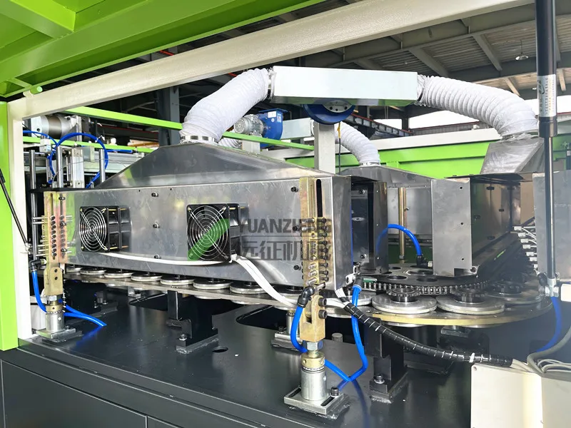 Energy Saving Automatic Plastic Blowing Machine for PET Bottles & Jar