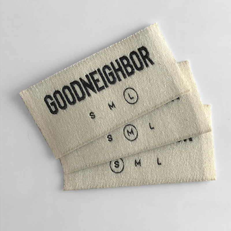 Center Fold Custom T Shirt Apparel Garment Clothing Woven Hem Size XS S M L Label Tags