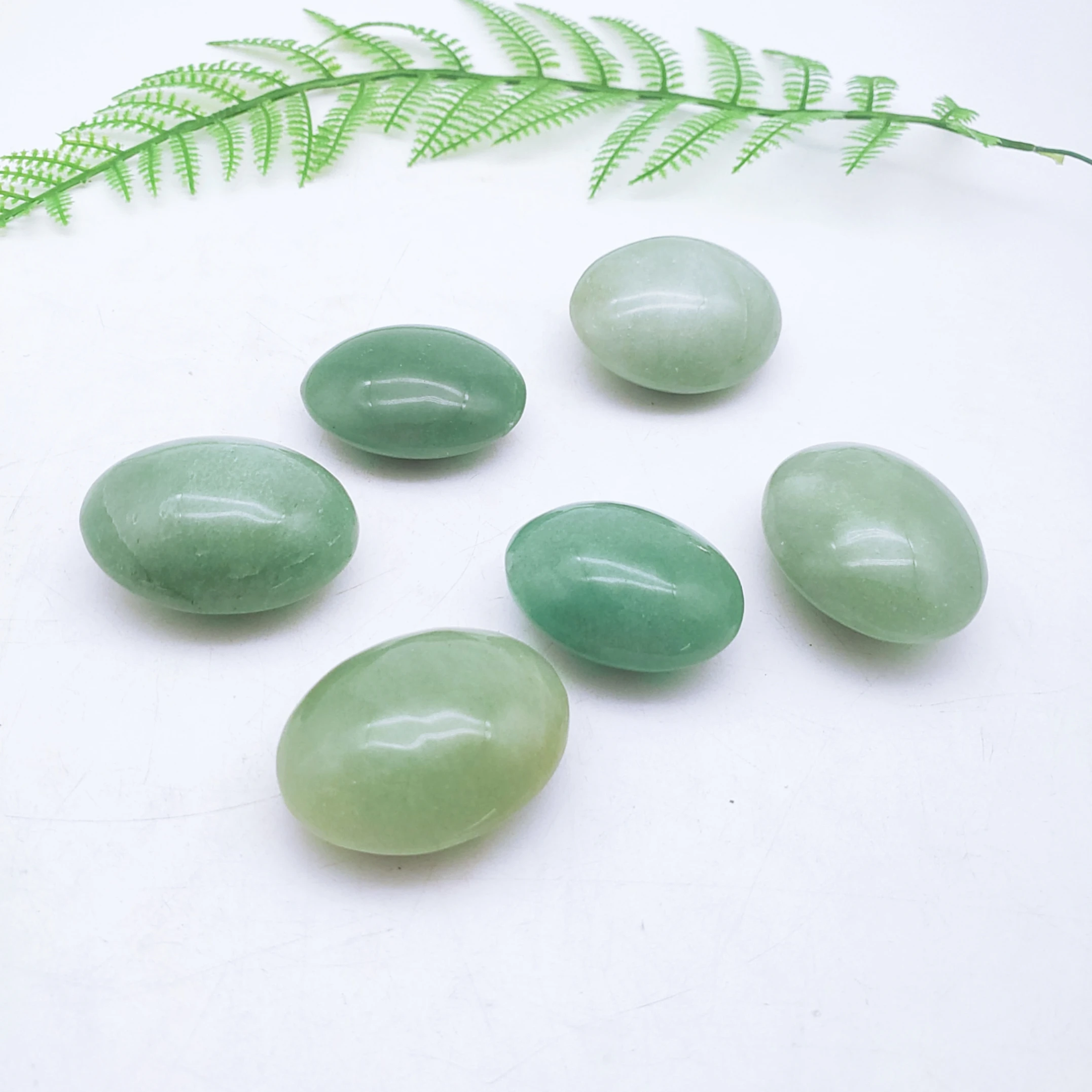 Hot Sale High Quality Natural Green Aventurine Palm Stone  Healing Crystal  for Home Decoration