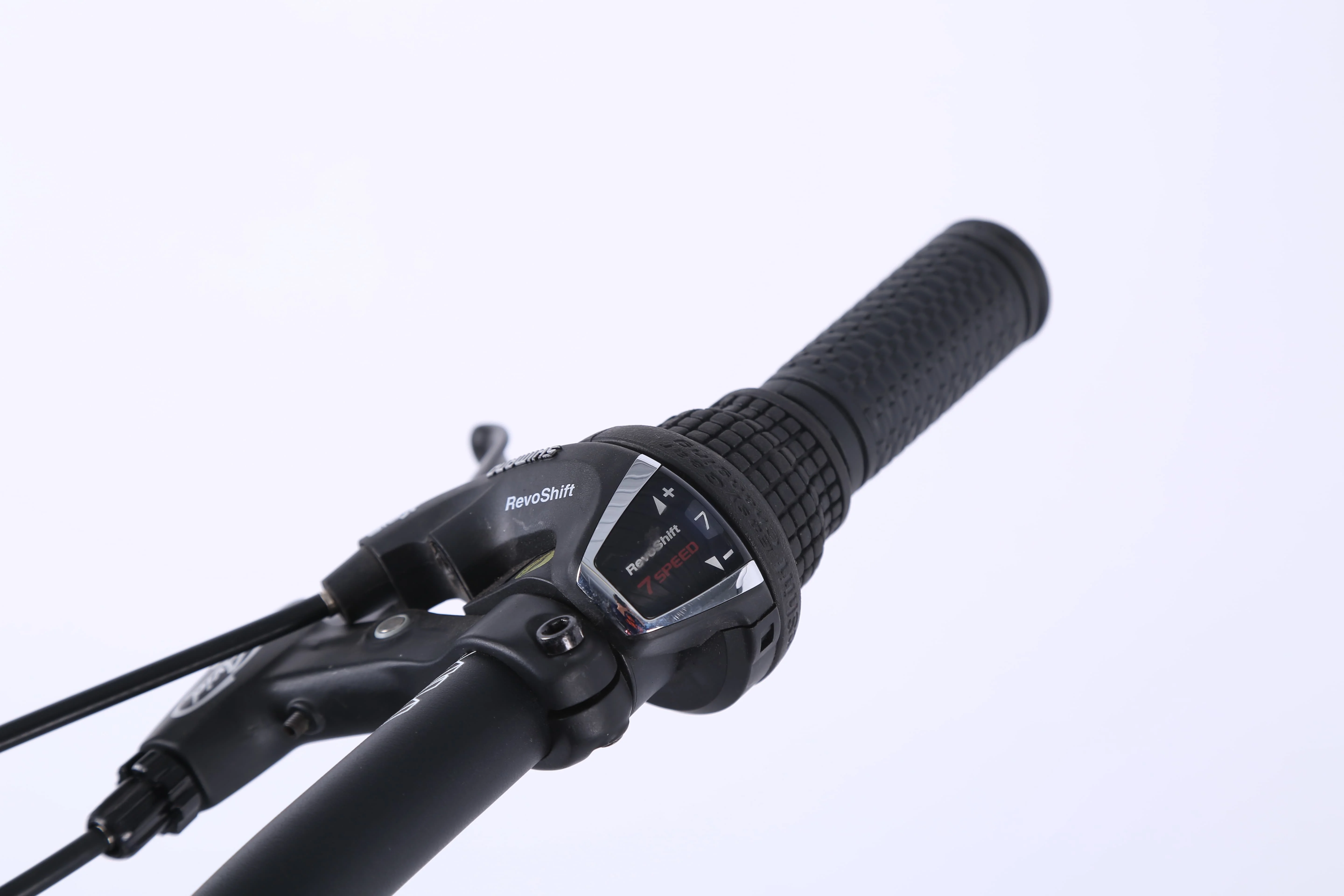 New trend bicycle 26-inch rear 7-speed aluminum alloy frame thickened fat tire snow mountain bike factory direct sales