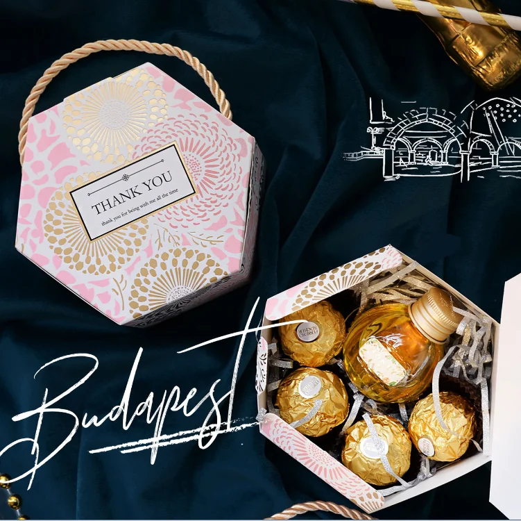 Wholese Or Custom Luxury Marbling Gold Printing Coated Paper Handle Packaging Candy Box Wedding Favors Gift Box