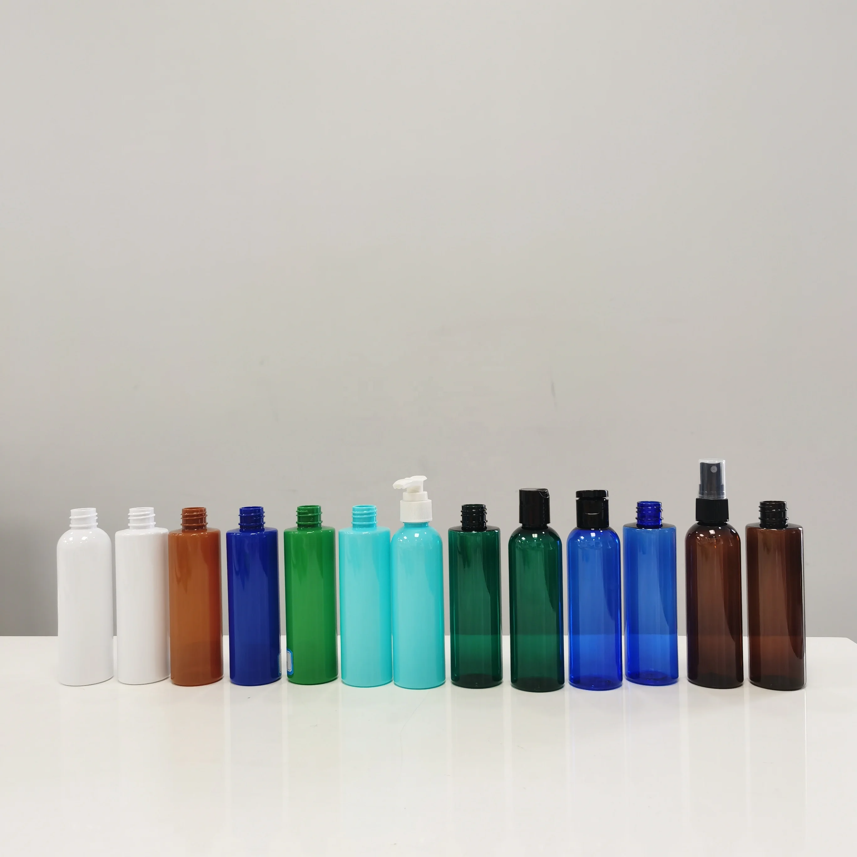 Plastic Bottles, Green PET Cosmo Rounds with Smooth Black Disc Top Caps,250ml plastic lotion bottle