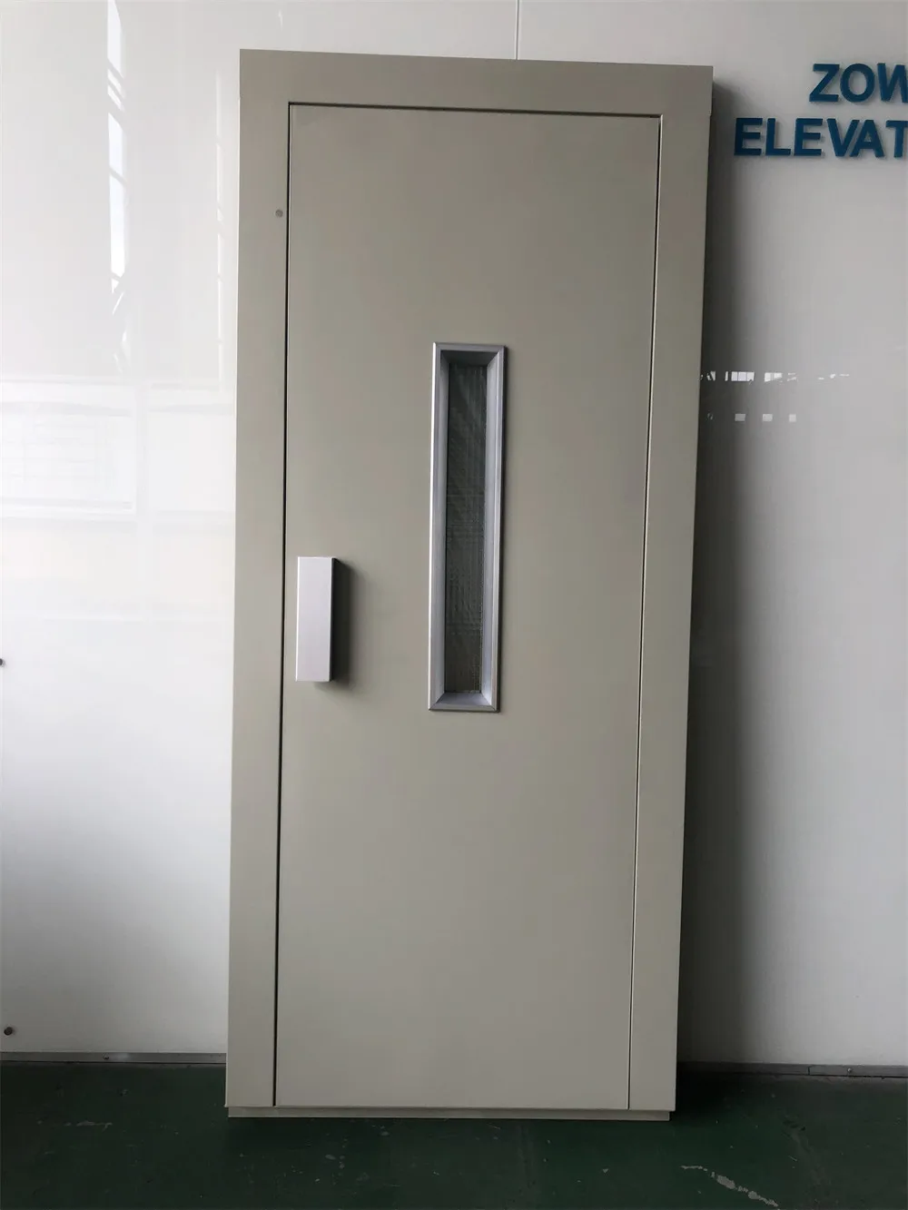 Zowee factory price 800mm Painted stainless steel villa elevator semi-automatic door manual doors for elevator