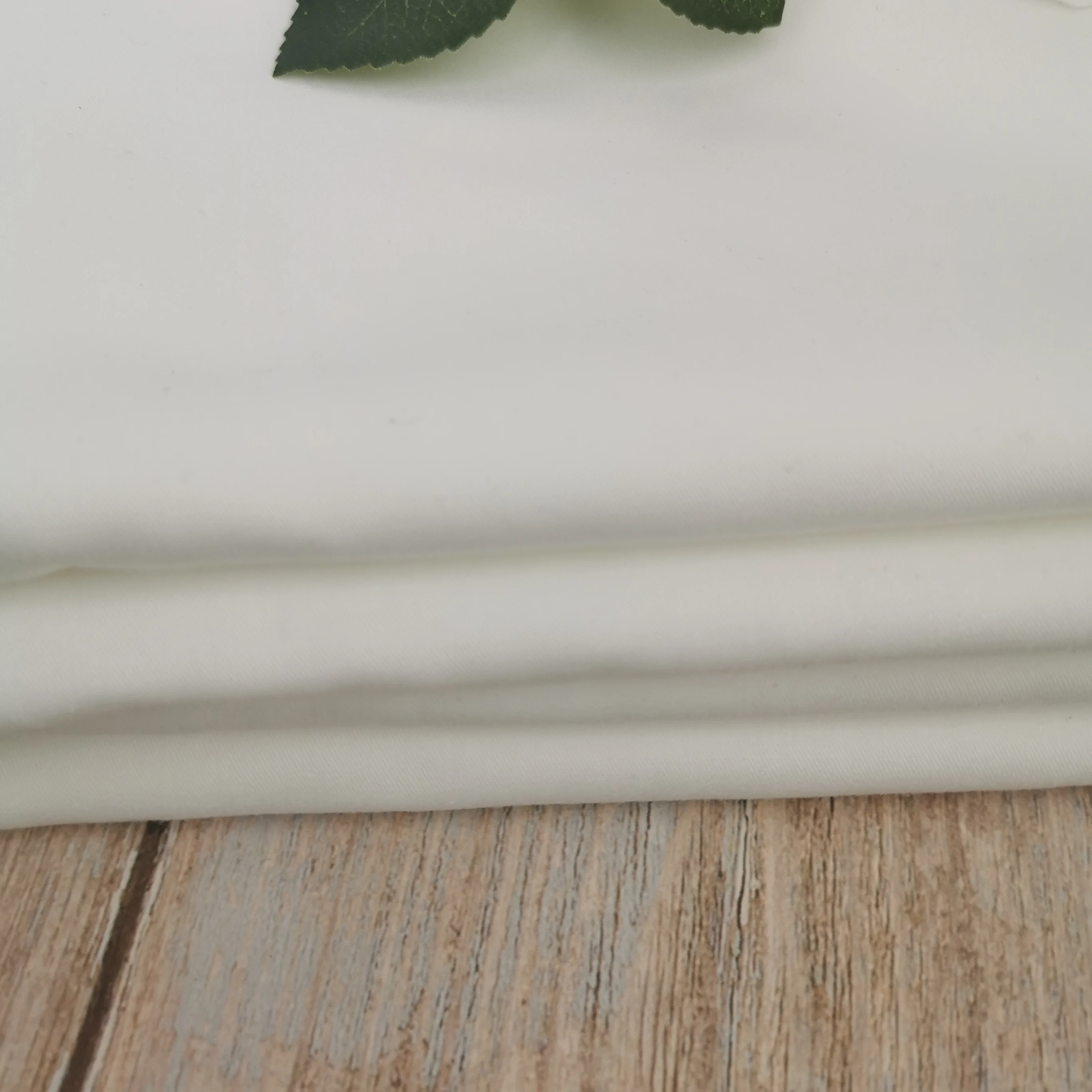 Wholesale  custom cheap satin  T/C 65/35  cotton poplin lining and  white pocket textile fabric