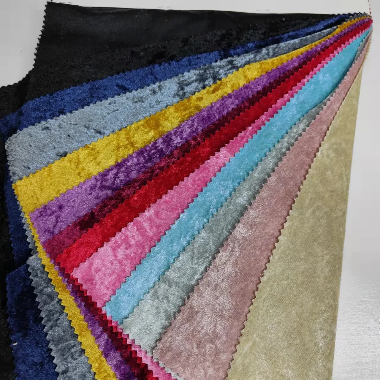 Sale Latest High Quality Ice Crushed Velvet Velour Knit 100% Polyester Fabric Shiny Fabric For Garment