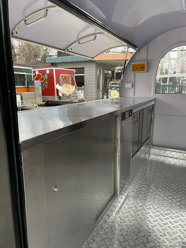 Food trailer  (7).jpg