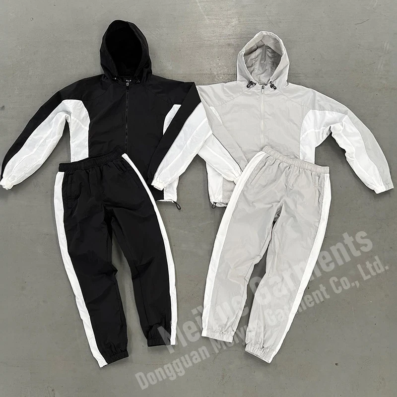 New Fashion Windbreaker Sweatsuit Set Jacket Nylon Cargo Pants 2 Piece Jogging Set Reflective Wind Breaker Tracksuit For Men
