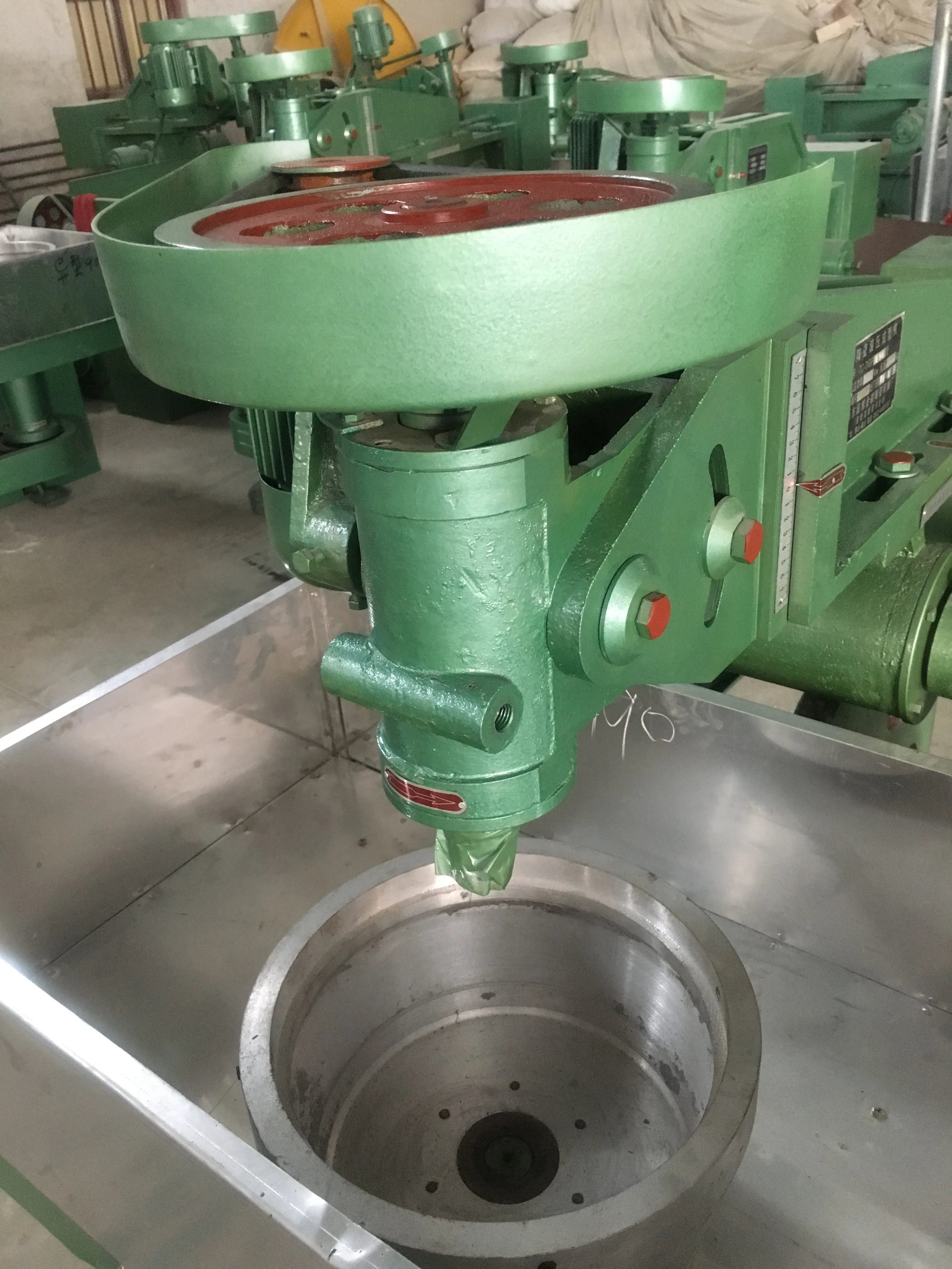 Manufacture Forming Machinery Jigger Making Bowl Mugs Roller Head Hydraulic Press Ceramic Machine