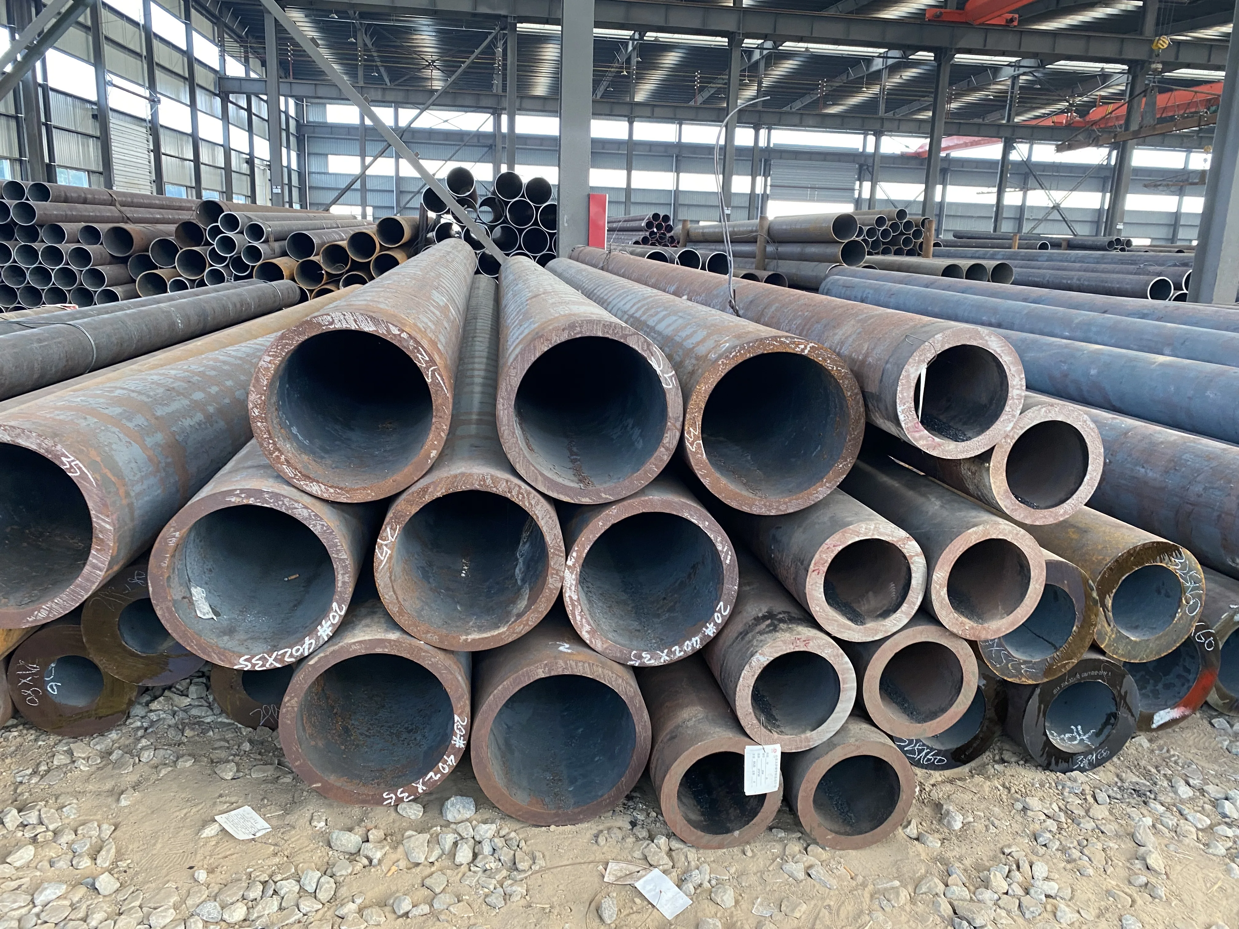 AISI jis a106 a283 a333 28 inch large diameter seamless steel pipe Professional manufacturer