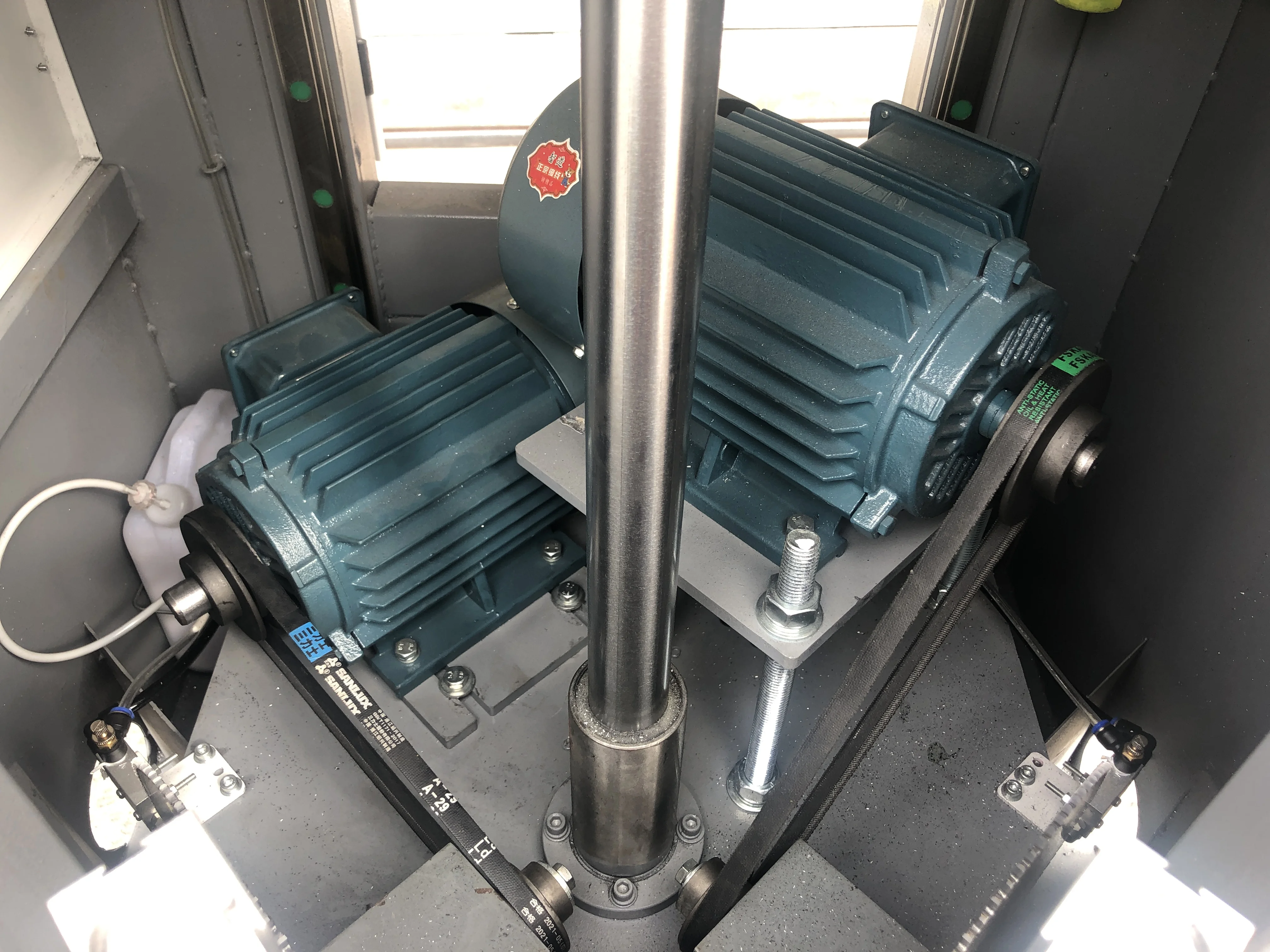 plantation shutter machines 45 90 degree  Automatic wood frame  double  saw aluminium cutting machine