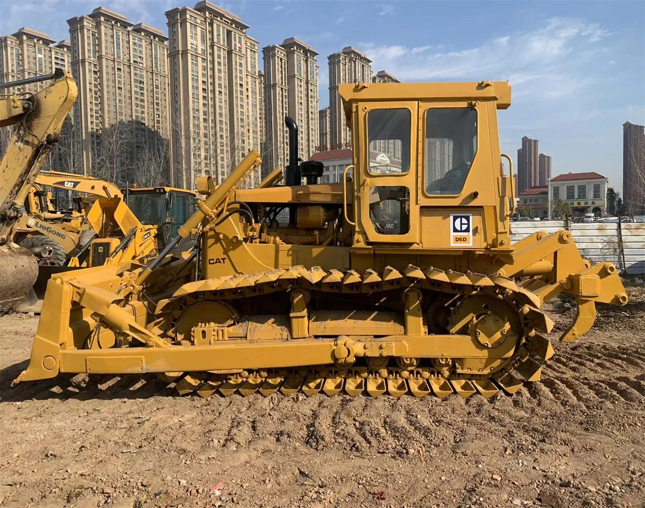 Used Caterpillar Bulldozer D6d/ Used Bulldozer Caterpillar D6d with cheap price and good quality