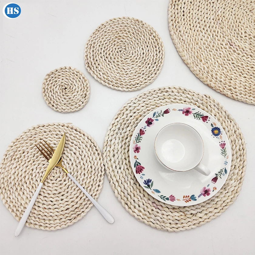 Haosen Round Natural Corn Husk Water Hyacinth Woven Placemats Table Plate Mat