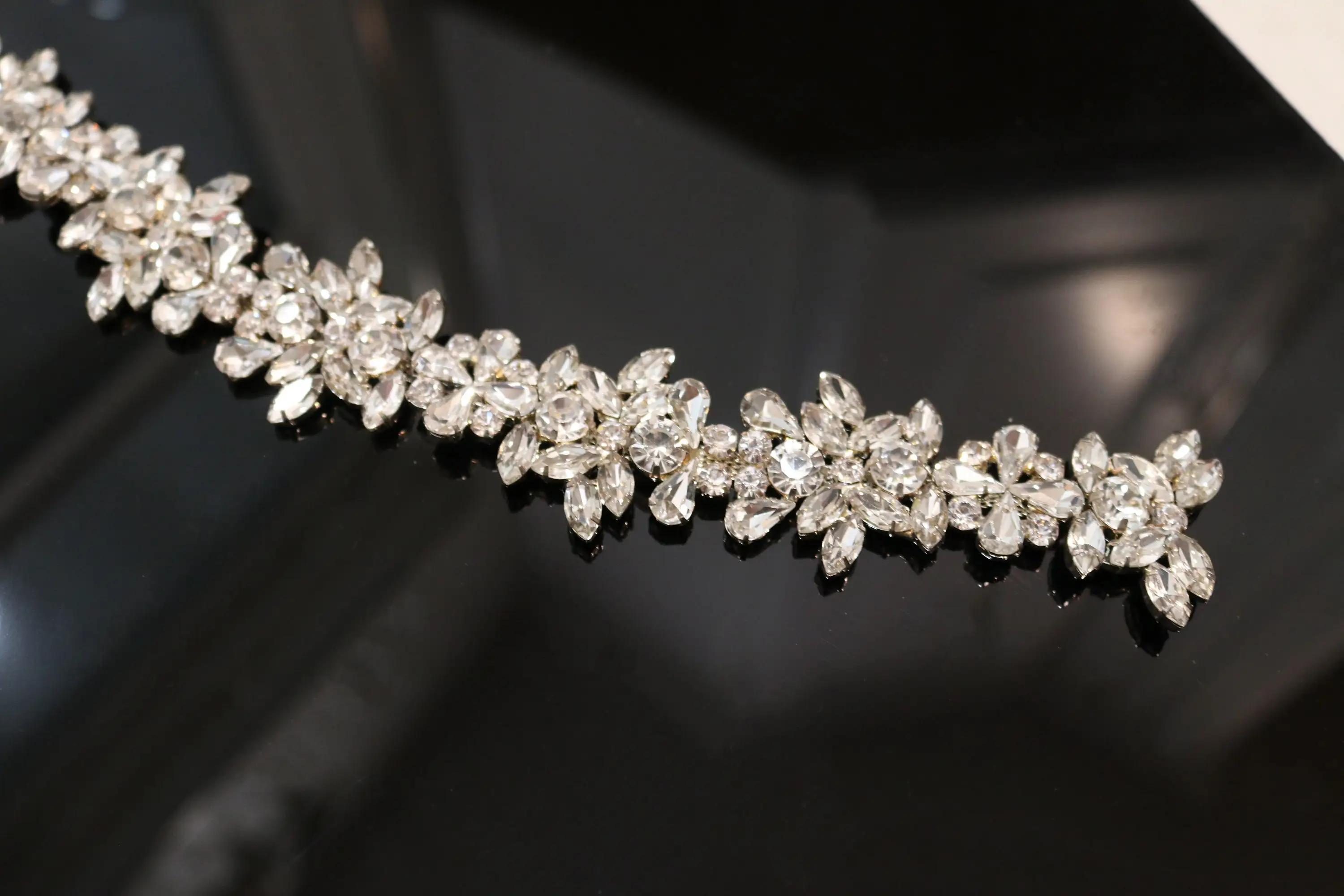 Cadenas De Diamante Shiny Copper Based Crystal Rhinestone Chain Trim for Dress Decoration