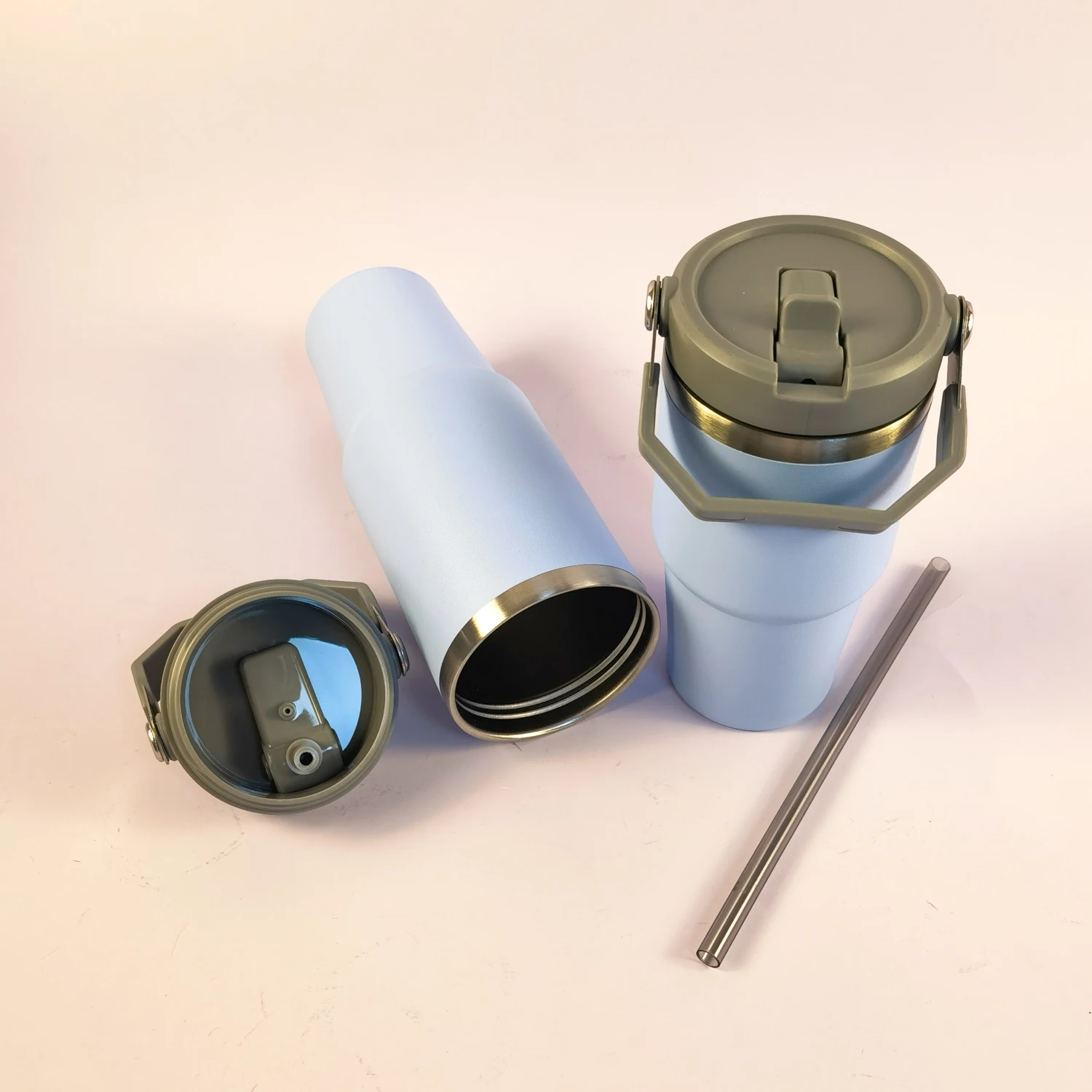 20/30oz Iceflow Spill And Feak proof Reusable Flip Straw Tumbler Vacuum Insulated Water Bottle With Screw Handle Lid