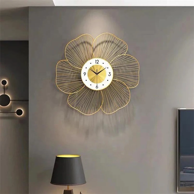 Hot Selling Nordic Style Metal Wall Art Panel Luxury Petal Shaped Decorative Wall Clock for Home Decoration