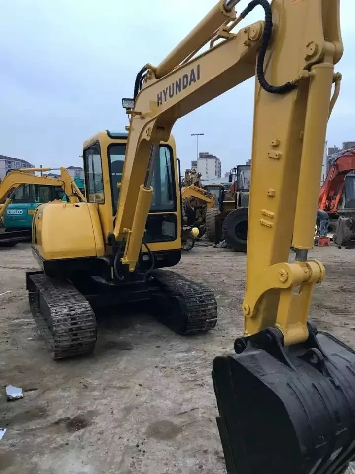 Made in korea 5 ton used hyundai robex 55 excavator r55 minibagger earth excavating r55-7