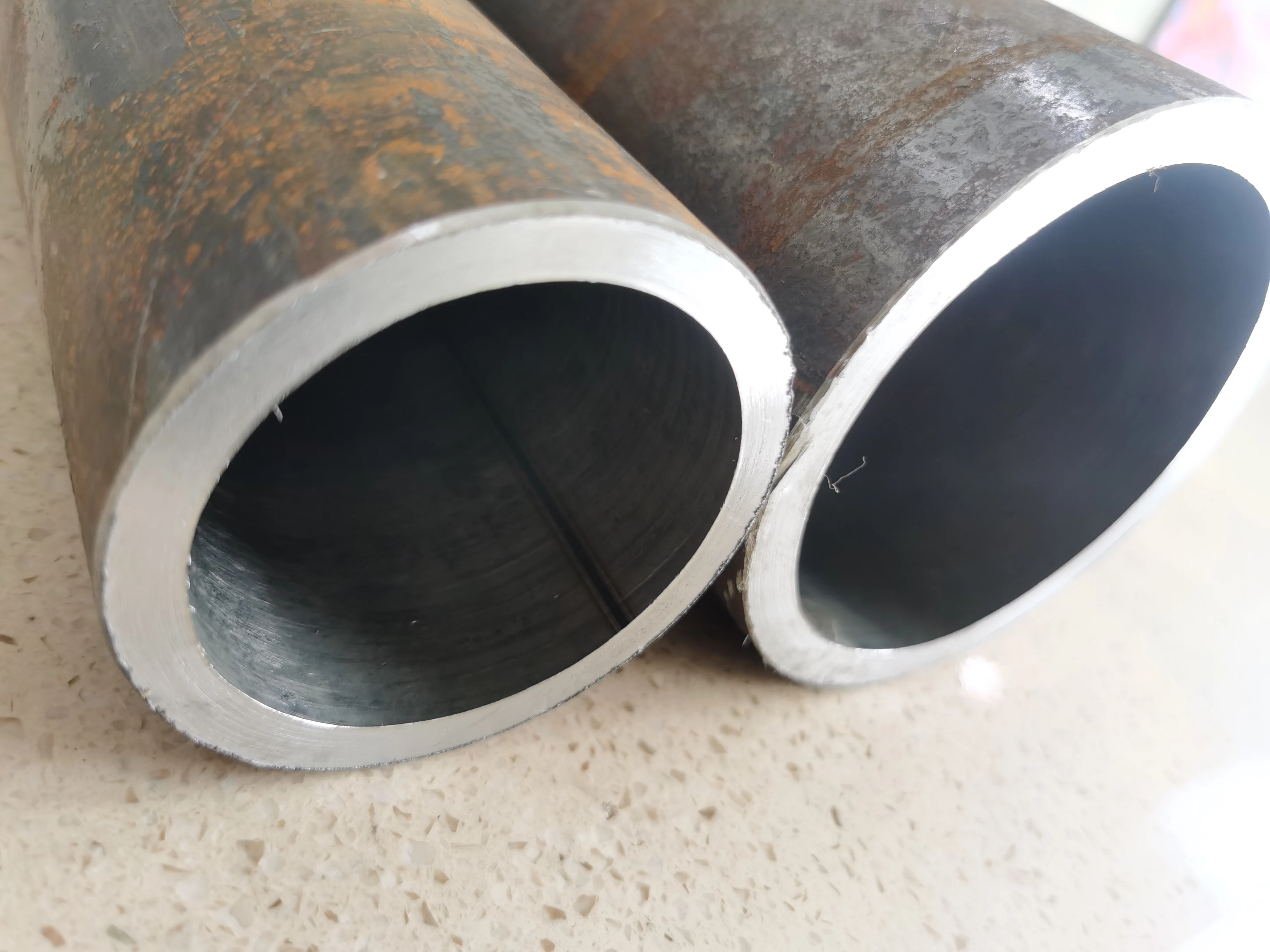 Carbon Seamless Steel pipe Lined with stainless steel clad pipe Hollow Underground bunker