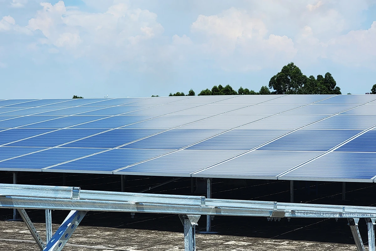 Hot Sale Fast Delivery Monocrystalline  365W 370W 375W 380W Solar Roof Shingles Panel Factory in China