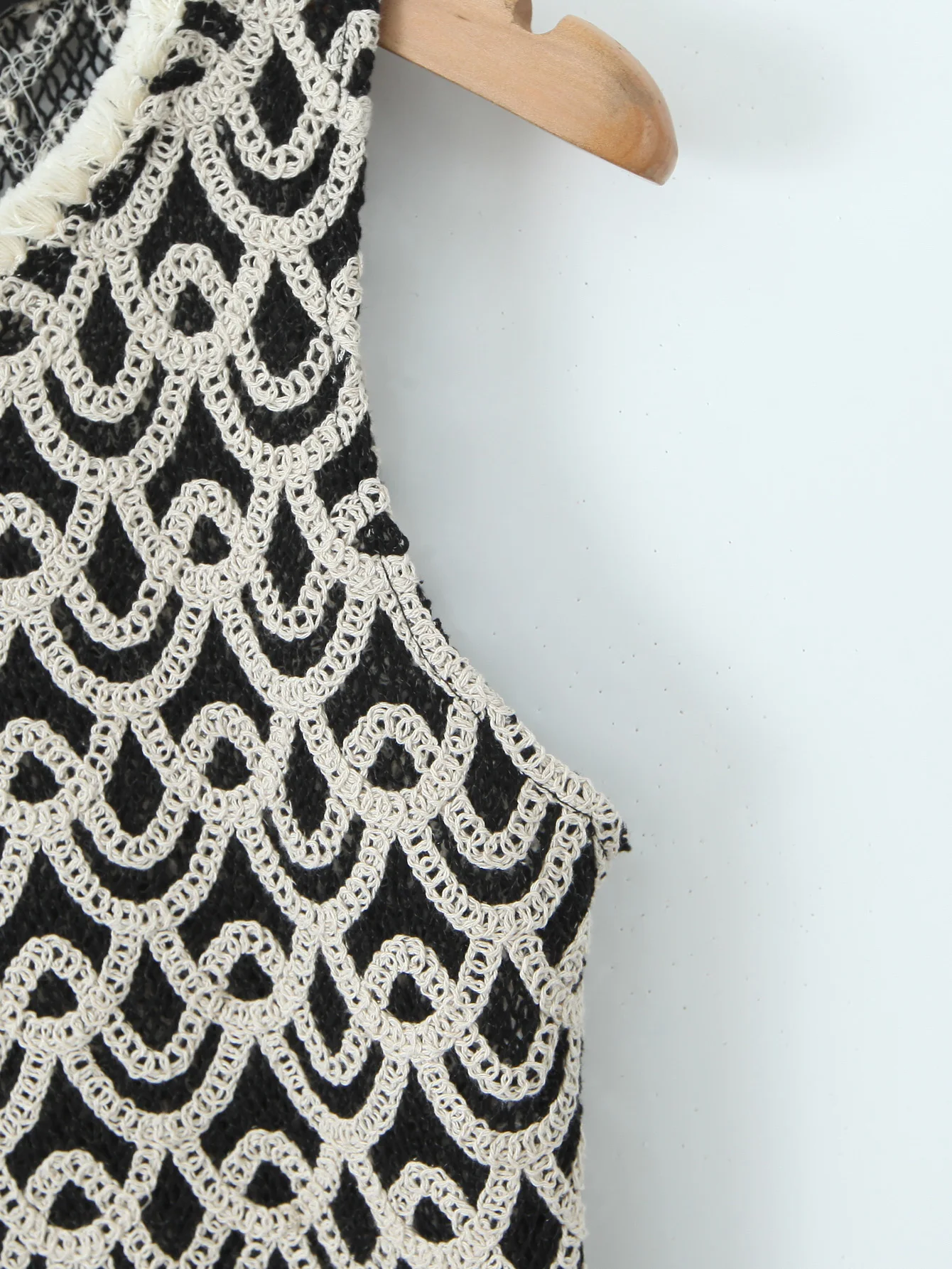 Crew neck black beige color knitted bottom tassel casual fashion women sweater vest for women