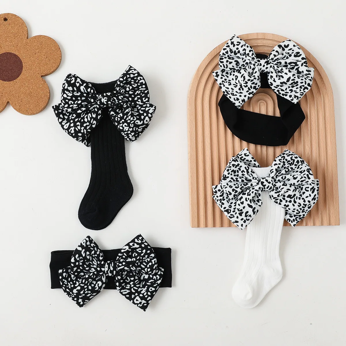 Black and white sweet cool style baby girls baby foreign air tube socks 100 days photo polka dot bow headband set