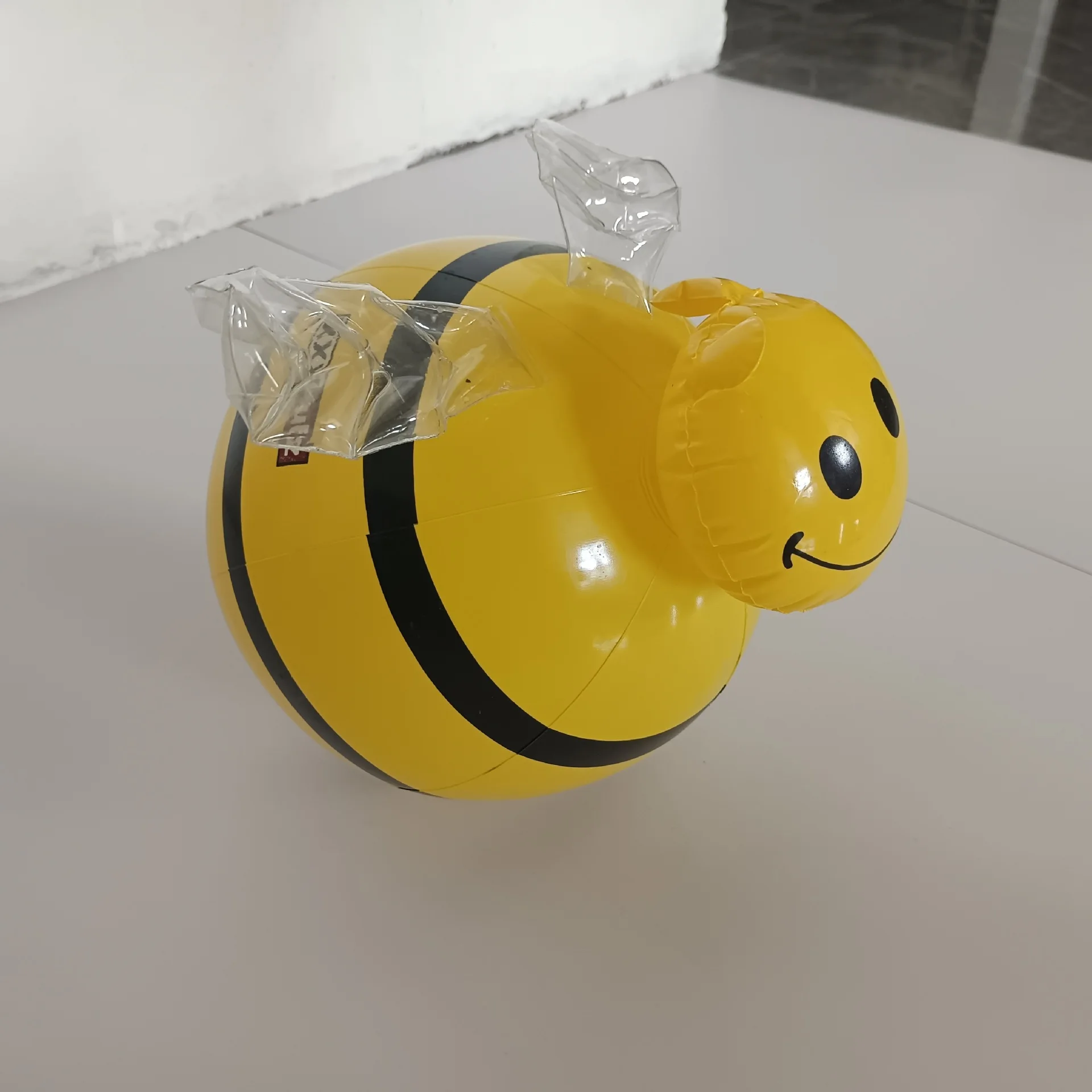 Inflatable Bee Beach Ball Animal Beach Ball Advertising Inflatable Balloon TPU Inflatable Beach Ball