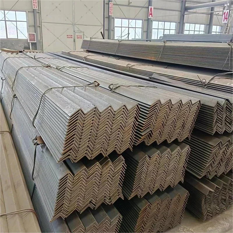 Китайская фабрика 65x65x6 100x100x12 горячекатаный угловой стержень из углеродистой стали Q235 A36 Q345 Q195 не сплав 20*2 мм-200*25 мм лидер продаж