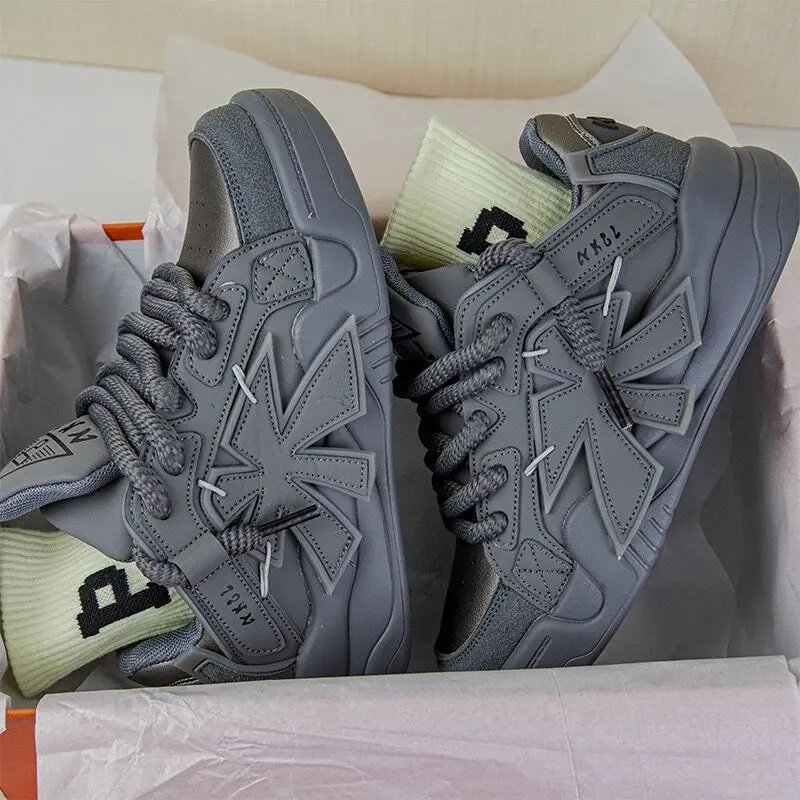 Zari MOQ 30 Pairs Mixed Colors  Thick-soled Increase Chunky Sneakers Matching Couples Casual Shoes New Student Sport Shoes