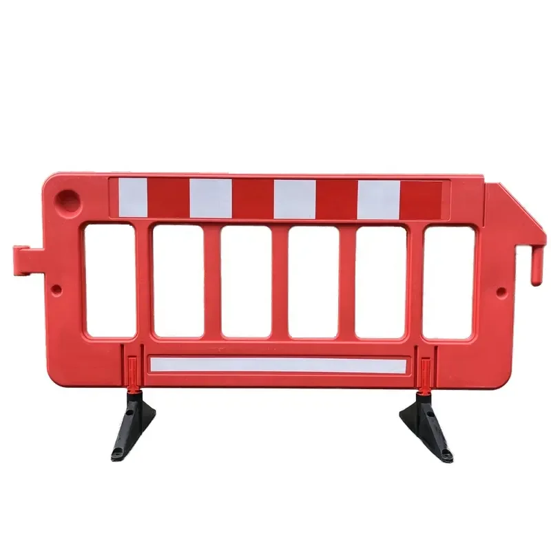 Durable plastic traffic road security fence barrier gate crowd control barricade with reflective wholesales