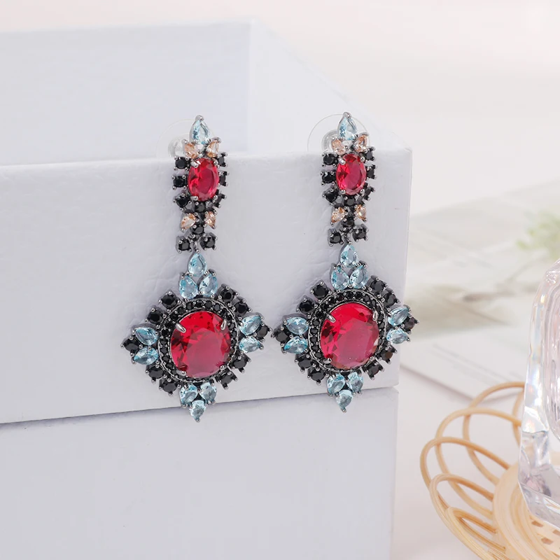 
Retro Hong Kong style long petal earrings female green zircon flower earrings European and American fashion exaggerated earrings 