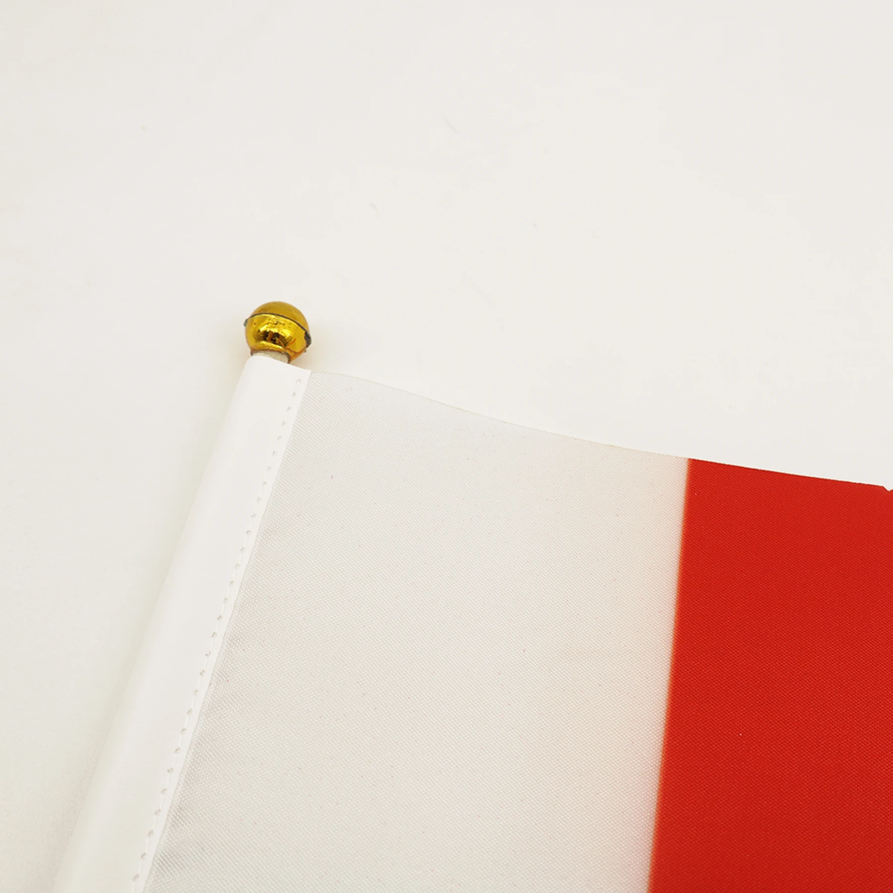 Wholesale High Quality Mini Hand Held Flag Madagascar Hand Waving Flag With Wooden Pole