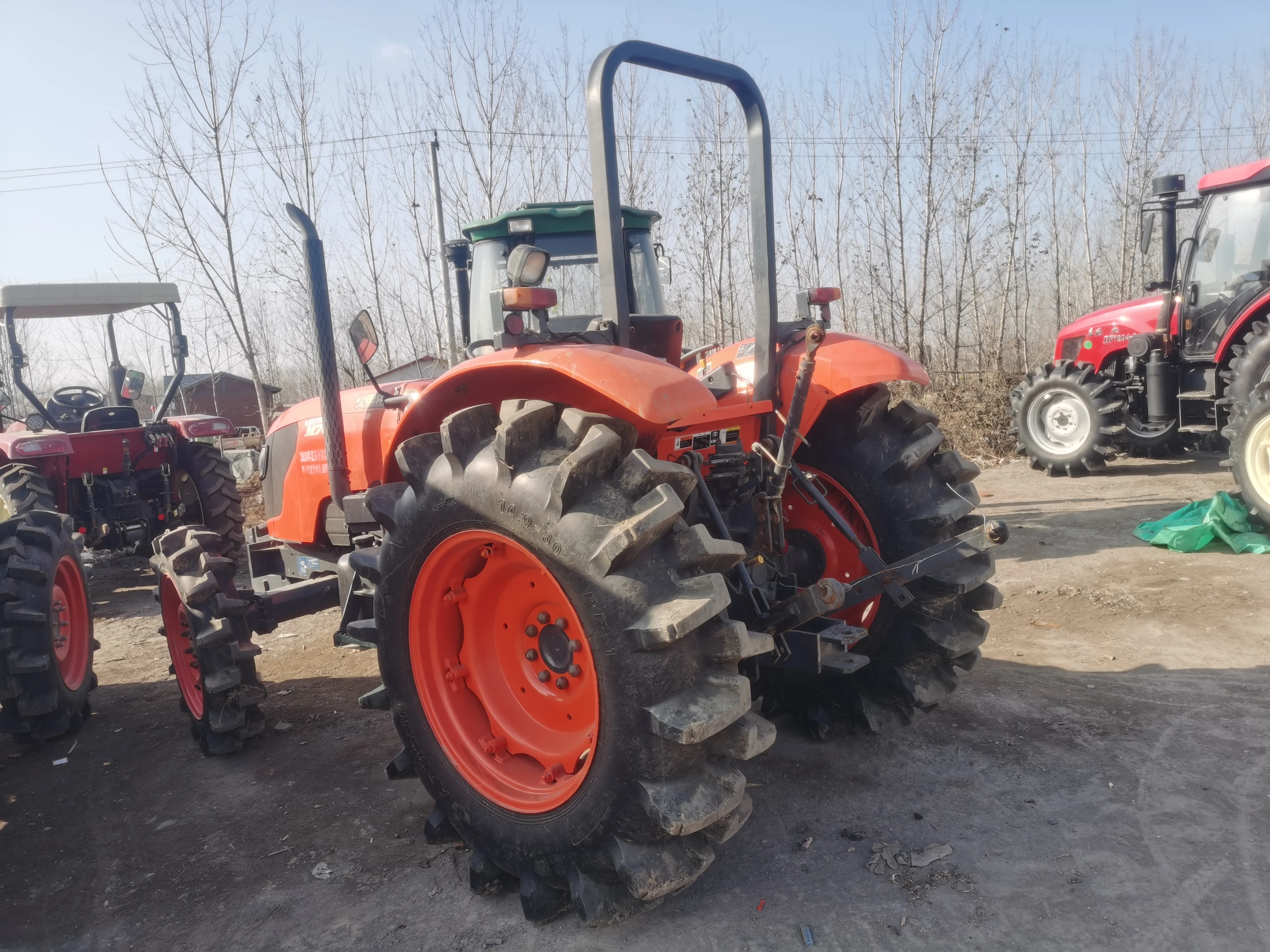 Б/у/Новые КОЛЕСНЫЕ ТРАКТОРЫ 4X4wd Kubota 704 70HP с маленькой компактной сельскохозяйственной