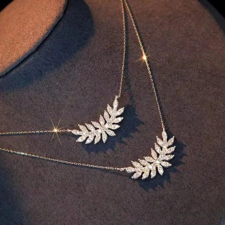 CAOSHI Delicate Female Clavicle Chain Leaf Micro Pave Dazzling Zircon Pendant Necklaces Plating Silver Designed Ladies Necklace