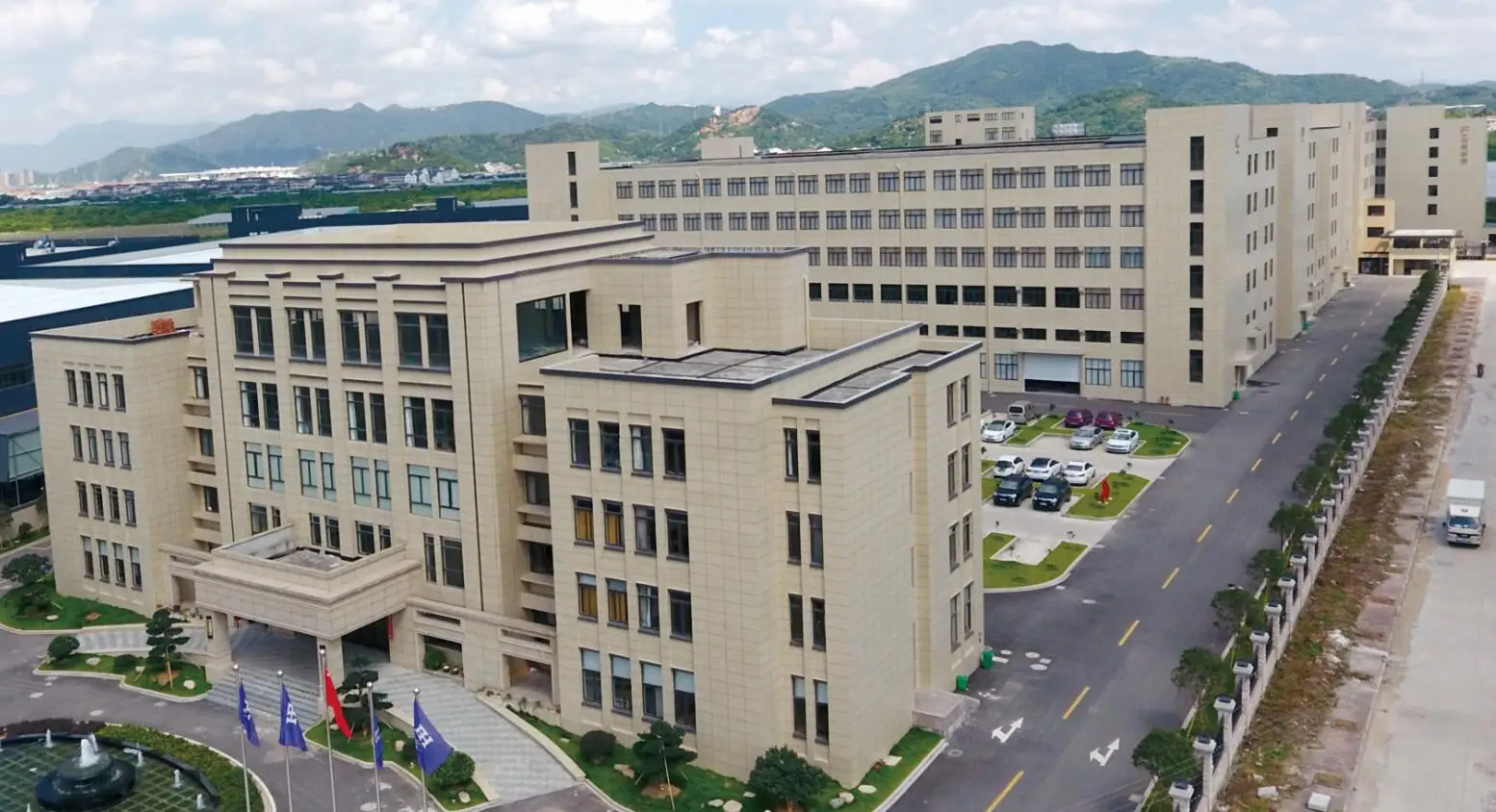 OEM factory BPA FREE  Oral Feeding medicine syringe liquid silicone dropper 8 characteristic shunt for newborn medicine syringe