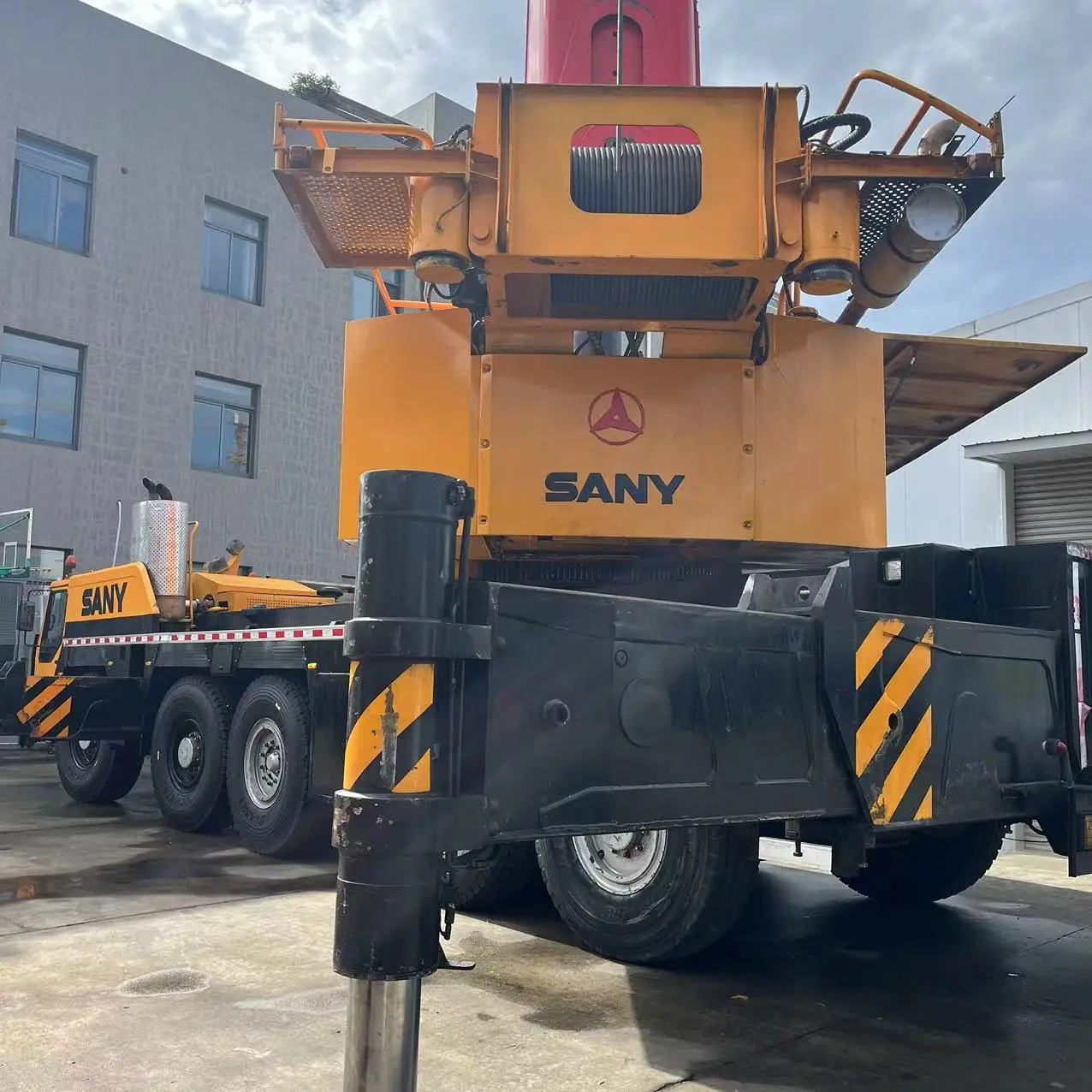 China Famous SANY QAY220 Second Hand Truck Crane 220 Tons Lifting