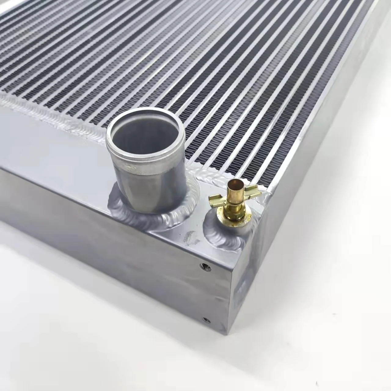 Water tank providing konecranes Water cooler  COOLING UNIT   NO.:54102769