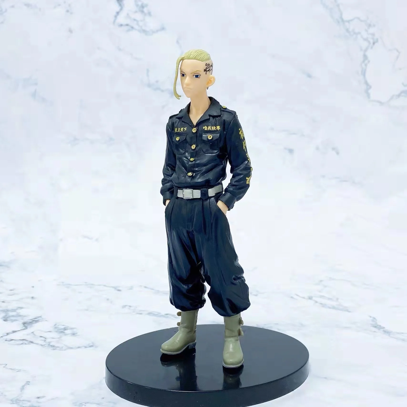 Wholesale hot selling boxed pvc cartoon toy anime Tokyo Revengers action figure