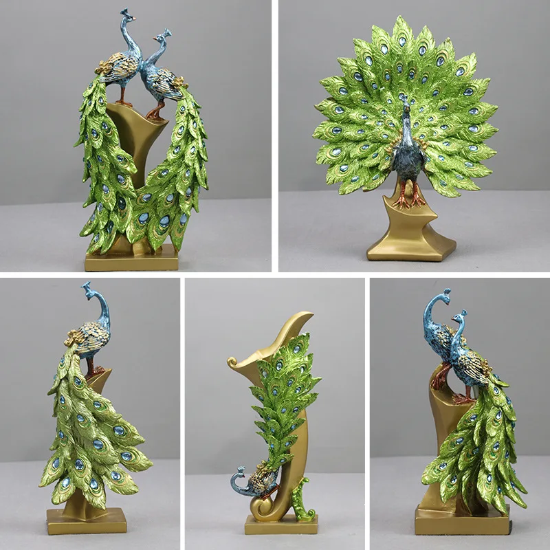 Peacock Statue Collectible Sculpture for Wedding Home Ornament Table Decor