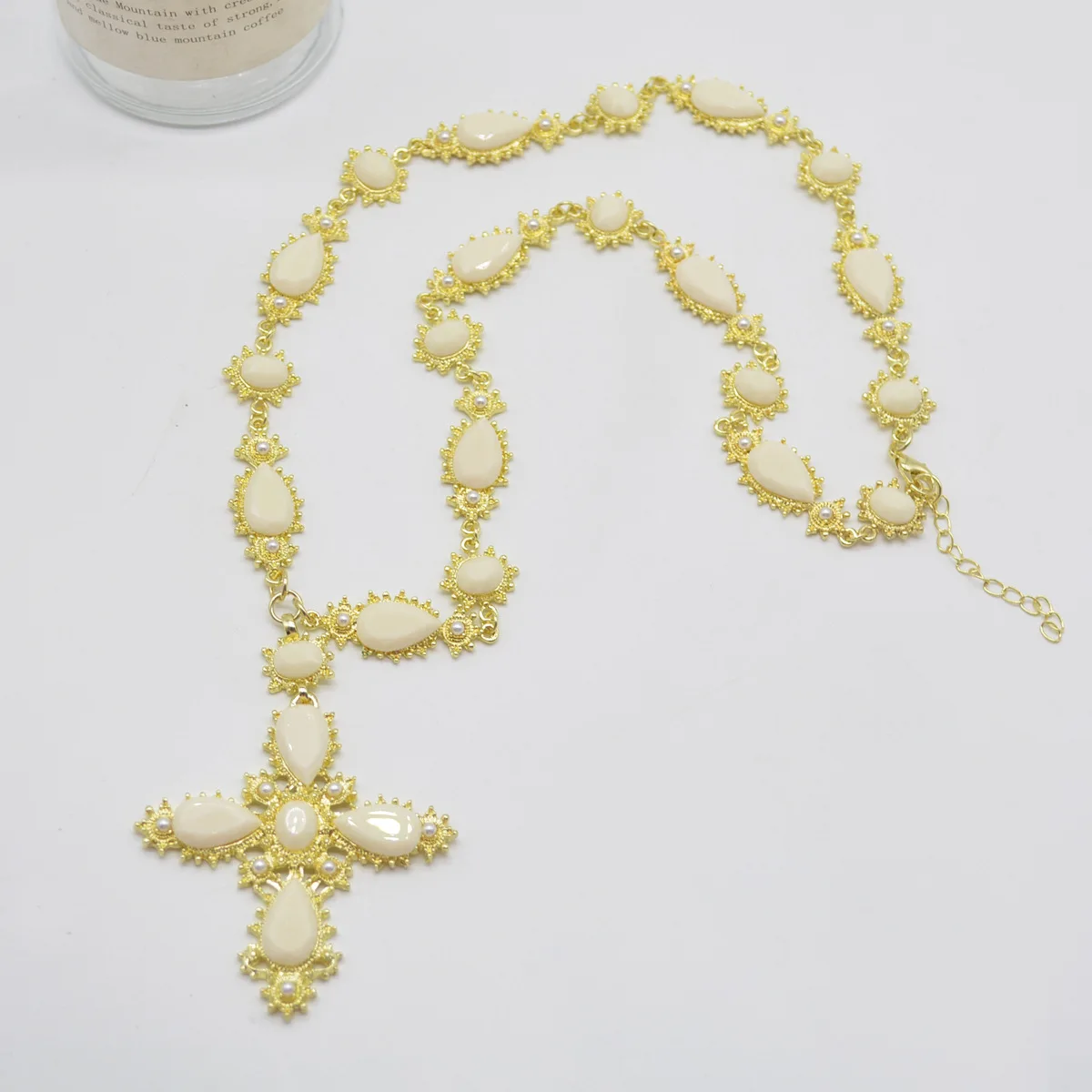 Medieval European Retro Style Noble Woman Gold Plated Ruby Emerald Colorful Gemstone Baroque Luxury Cross Pendant Necklace