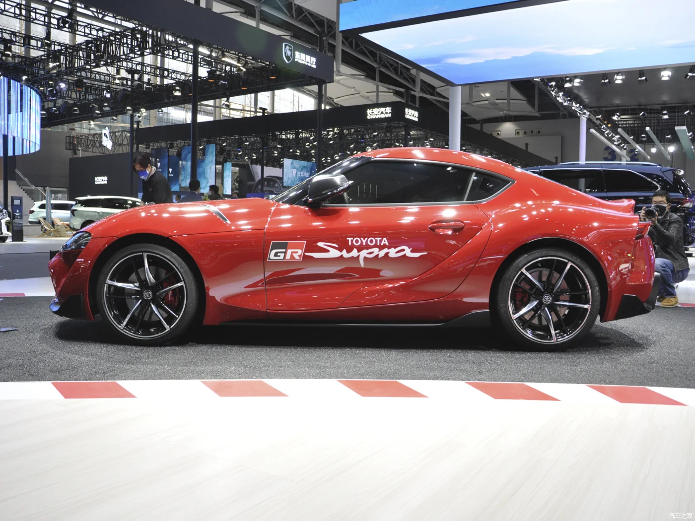 Новоприбывший левосторонний автомобиль аккуратно использованный 2020 Toyota GR Supra 3 0 2dr Coupe автоматическая 8-ступенчатая распродажа